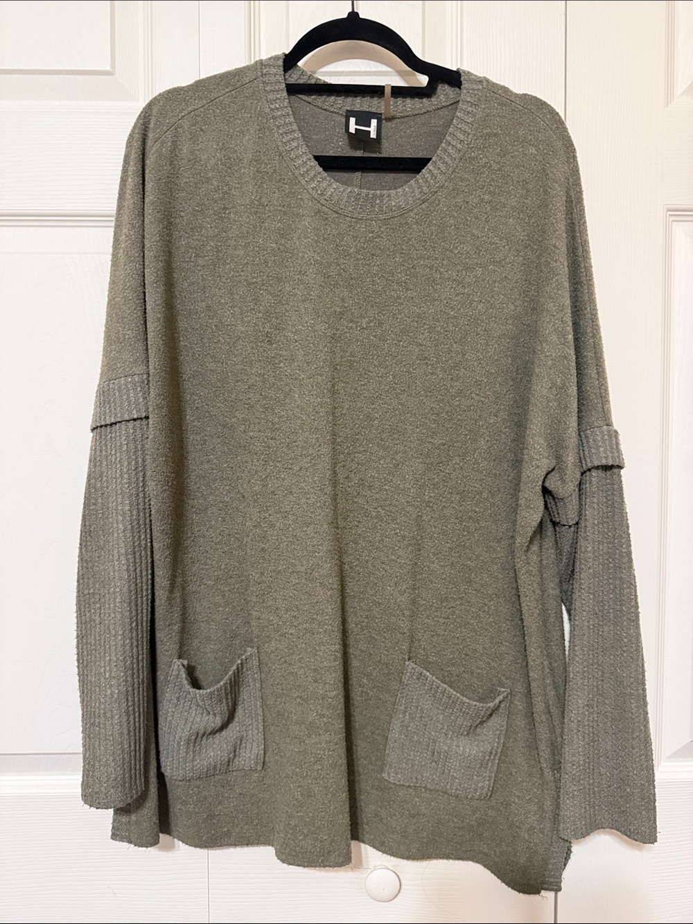 H by bordeaux Olive Crewneck Sweater with Front Patch Pockets
